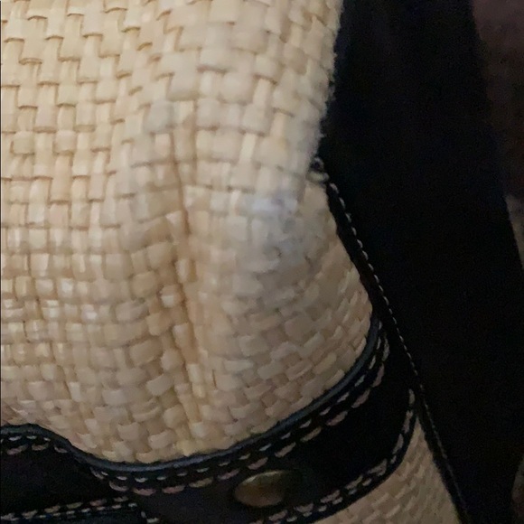 ‼️SALE‼️ Basket / Leather Coach Purse with Dust Cover - Picture 7 of 7